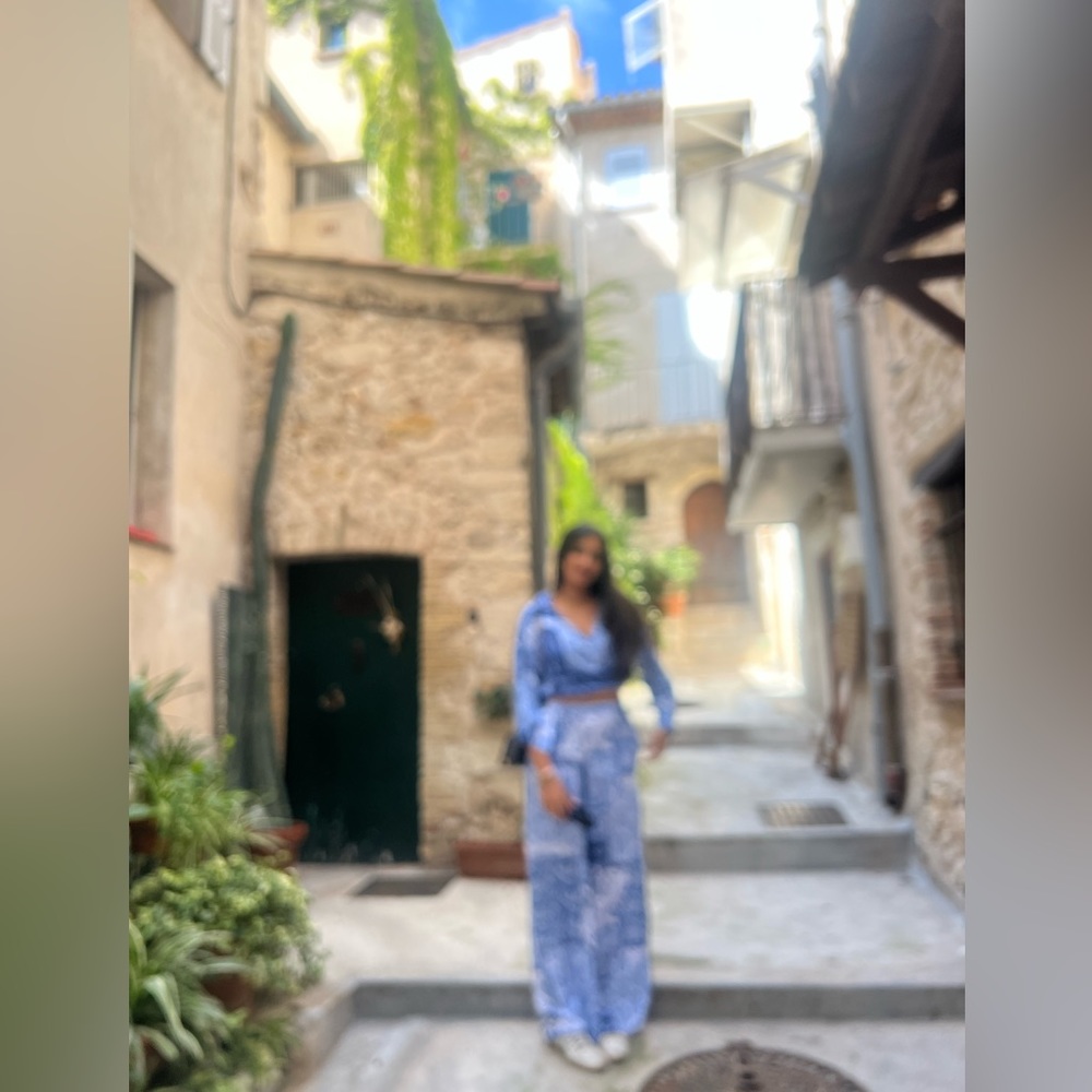 Meet your Posher, Kiaana
